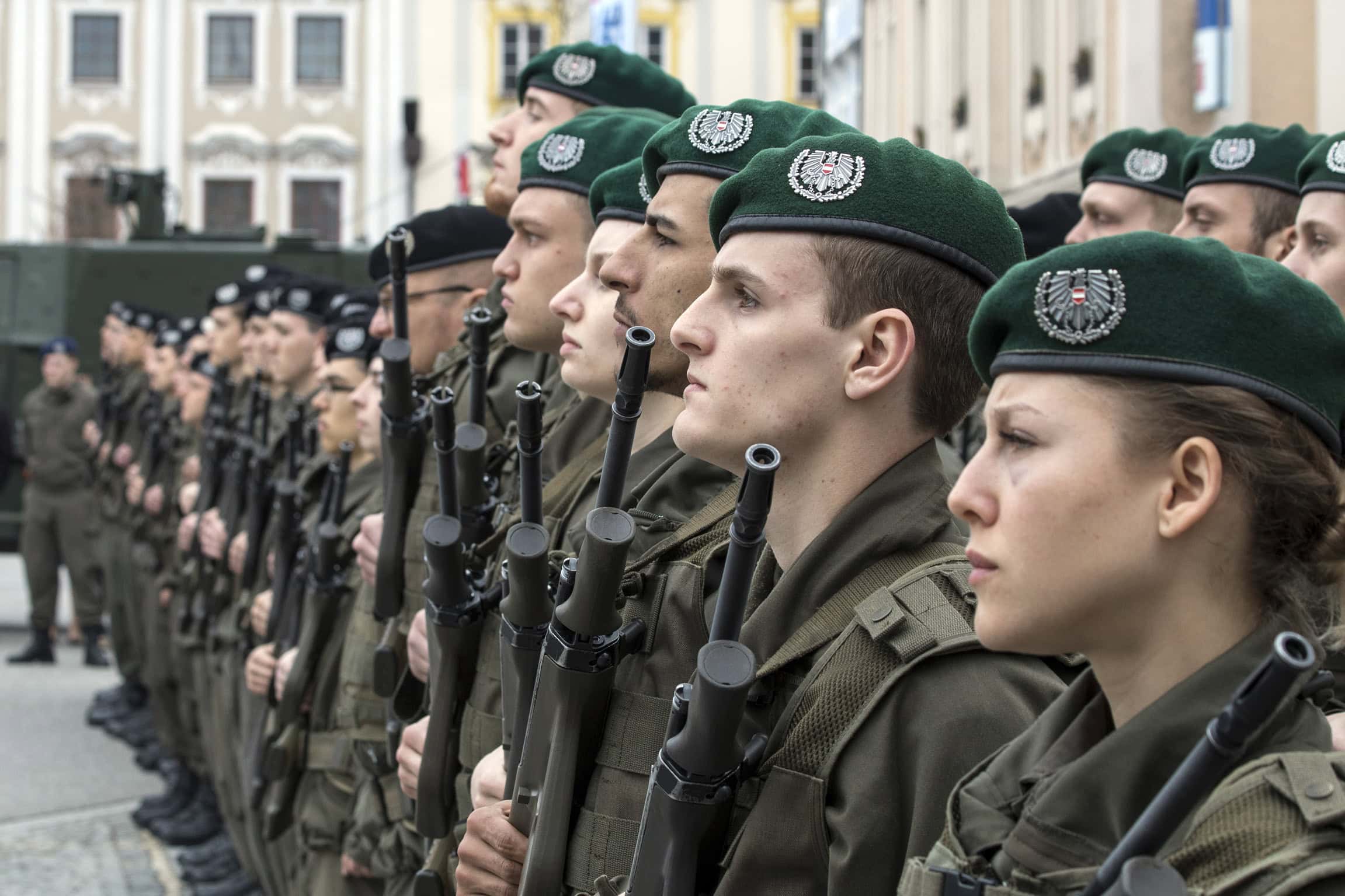 Feierliche Angelobung in Enns