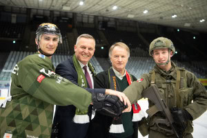 @Federal Armed Forces/Carina Karlovits