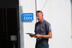 Der Kommandant der UNIFIL-Feuerwehr bei seiner Ansprache.