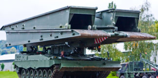 Dänische Armee beschafft Leguan-Brückenleger @Luhai Wong - originally posted to Flickr as _MG_9999, CC BY-SA 2.0