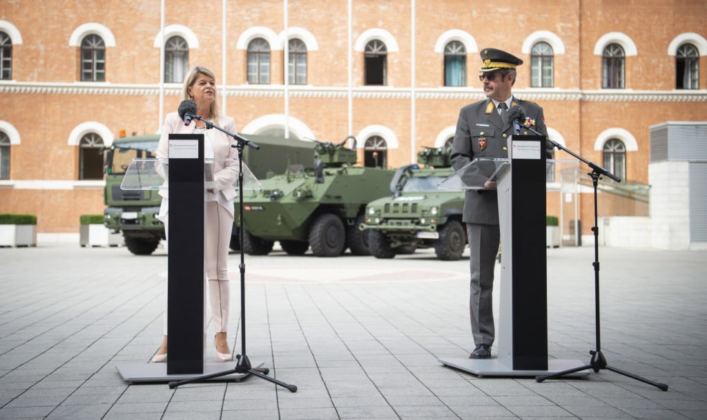 @Federal Army/Karlovits @Federal Army/Karlovits