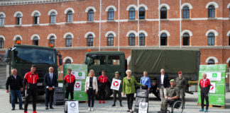 Handover of the Tokyo equipment in the barracks courtyard