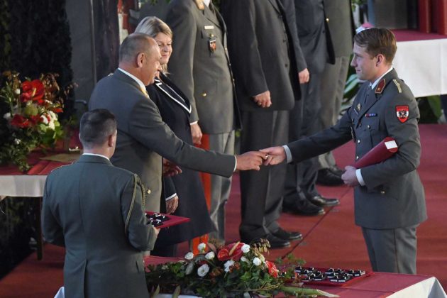 @Milit&auml;rakademie