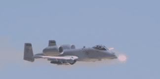 A-10 Thunderbolt bekämpft unbemannten Humvee @Youtube