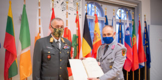 Bundeswehr ehrt Bundesheer-General @Bundesheer/Karlovits