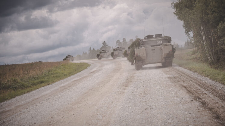 -&copy;Rainer Zisser