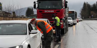 Salzburg soldiers support the police