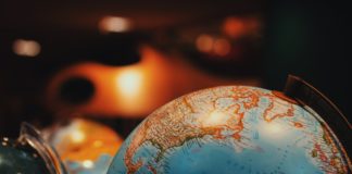 GeoTalk #25: Ein Blick auf die geopolitische Weltlage @Juliana Kozoski on Unsplash