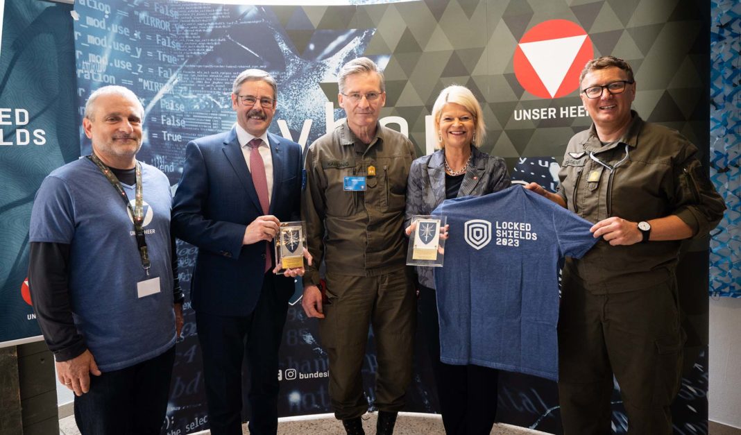 @Bundesheer/Karlovits