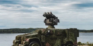 DSEI: Saab präsentiert Raketensystem auf Oshkosh @Saab
