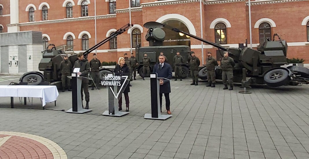 @Militär Aktuell/Zacharias