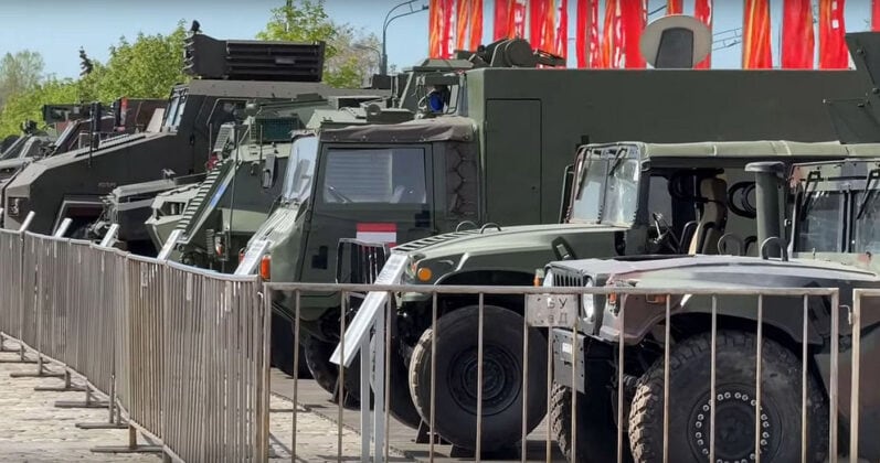 Pinzgauer in Moskau &ndash; &copy;Englishman in Russia