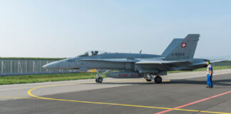 Auch die Schweizer Luftwaffe übt „Straßen-Einsätze“ F/A-18-Kampfflugzeug der Schweizer Luftwaffe – ©Schweizer Armee
