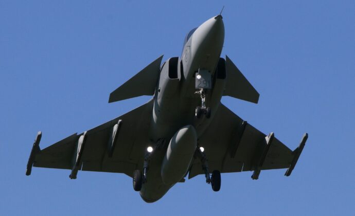 Gripen-Übung auf Straßenabschnitt – ©Georg Mader