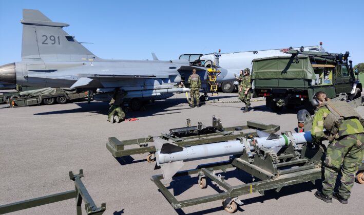 Gripen-Übung auf Straßenabschnitt – ©Georg Mader