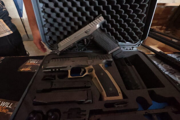 Laugo Arms stellen ihre bemerkenswerte Alien vor. &copy;Milit&auml;r Aktuell/Bendl