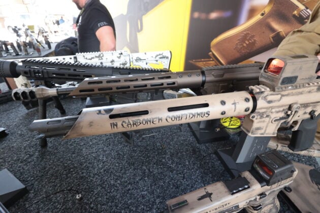 Zusammen mit Verex Tactical Tuning werden bei FBT einmalige Waffen geschaffen. &copy;Milit&auml;r Aktuell/Bendl