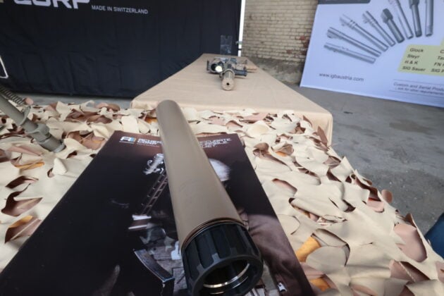 Der Leichteste seiner Klasse: ELR E1 von Acheron wiegt nur 800 Gramm. &copy;Milit&auml;r Aktuell/Bendl