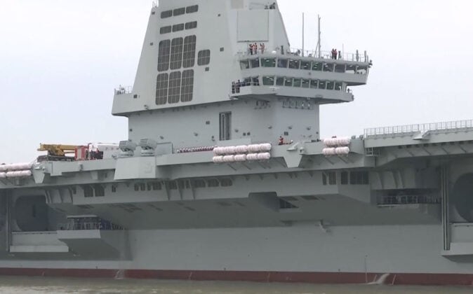 Flugzeugtr&auml;ger &bdquo;Fujian&rdquo; &ndash; &copy;Archiv