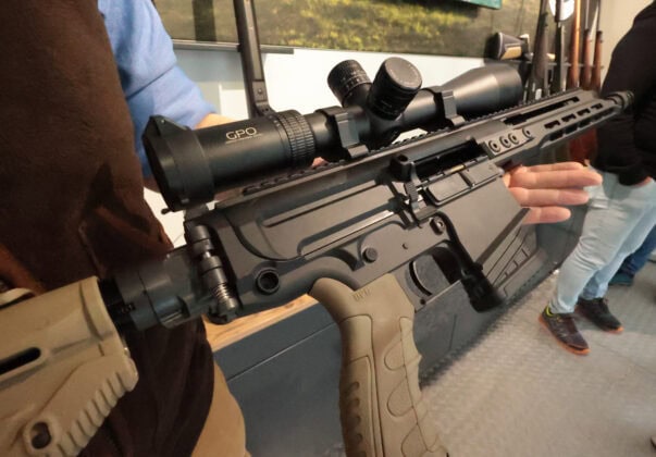 Das neue Steyr DMR 762 mit Klappschaft. &copy;Milit&auml;r Aktuell/Bendl