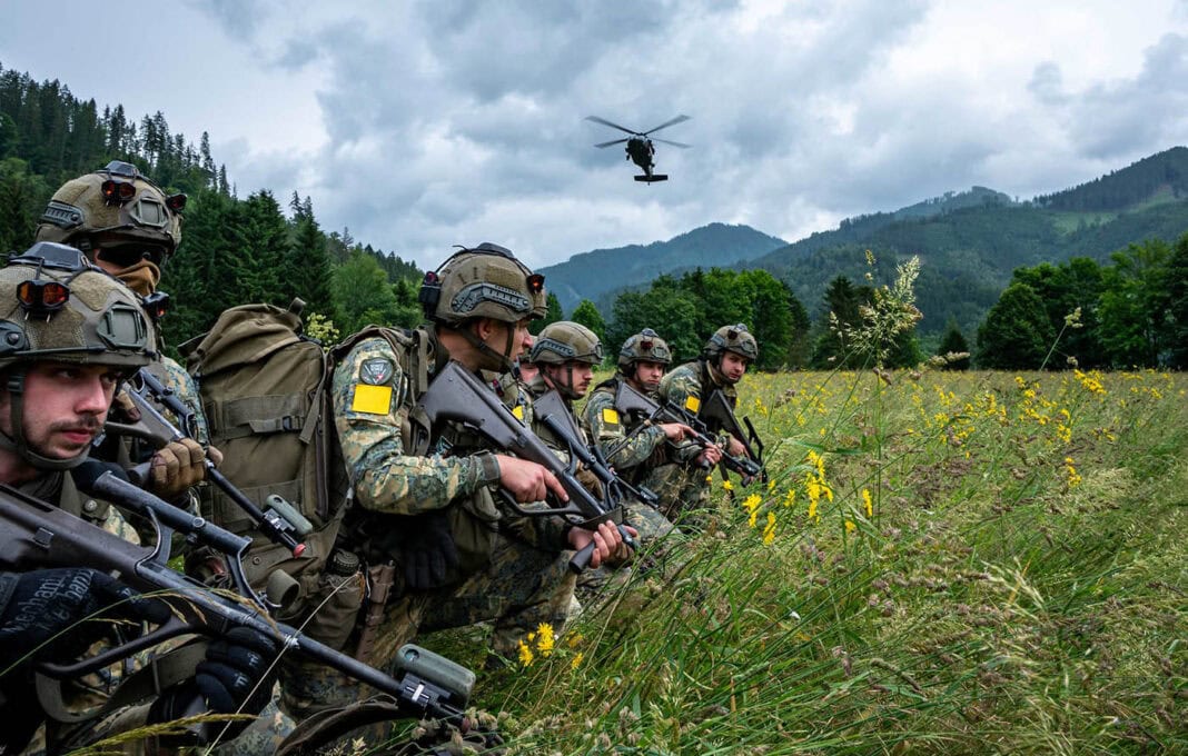 Soldaten während der Übung „Schutzschild 2024“ – ©Bundesheer/Oberdorfer