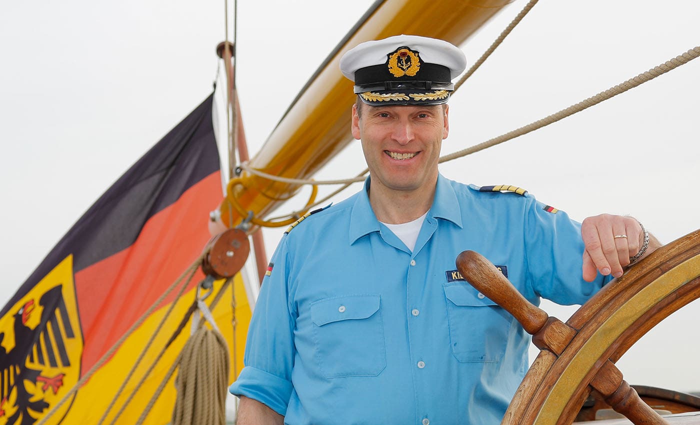 Captain Andreas-Peter Graf von Kielmansegg - ©Bundeswehr Captain Andreas-Peter Graf von Kielmansegg - ©Bundeswehr