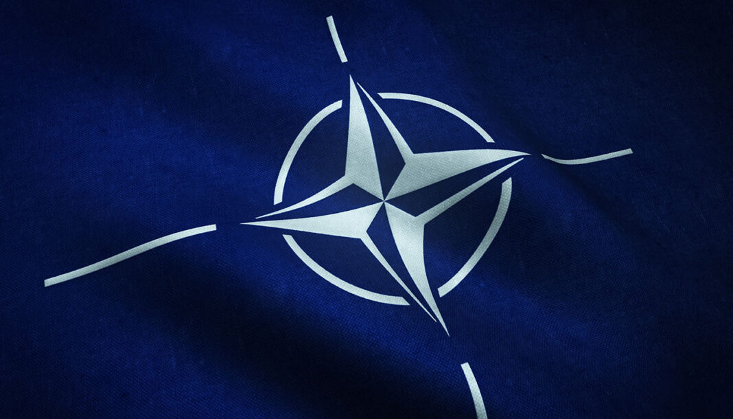 NATO-Flagge – ©Wirestock on Freepik