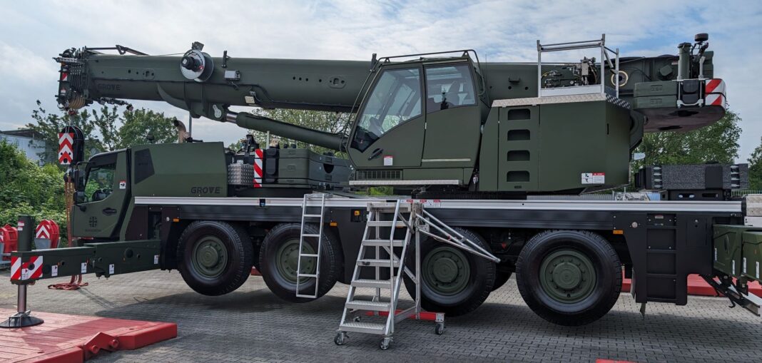 Bundeswehr erhält neuen Schwerlast-Kran – ©Bundeswehr Bundeswehr erhält neuen Schwerlast-Kran – ©Bundeswehr