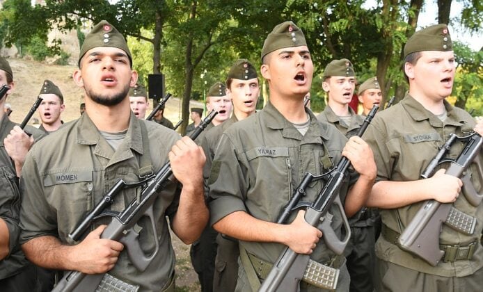 Angelobung vor Burg Lichtenstein – ©Patrick Huber