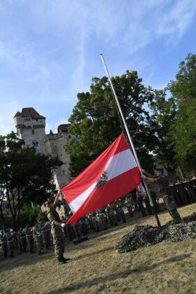 Angelobung vor Burg Lichtenstein – ©Patrick Huber