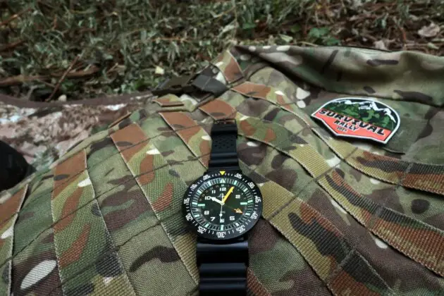 Hart erarbeitet: Der exklusive Survival Rally-Patch am M.A.R.S. von Zentauron neben der Atacama UTC von Laco. &copy;Milit&auml;r Aktuell/Bendl