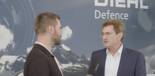 Harald Buschek, Chief Program Officer von Diehl Defence, im Interview mit Militär Aktuell – ©Militär Aktuell