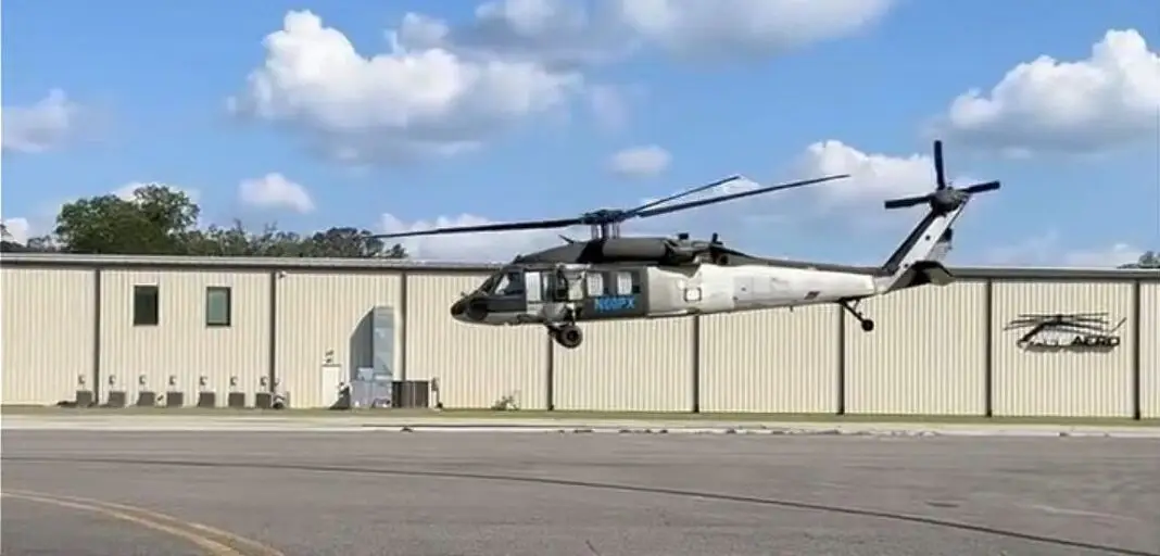 Erstflug eines für das Bundesheer geplanten UH-60L in den USA – ©Ace Aeronautics