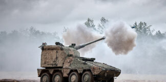 BAE & KNDS: Schweiz schließt Artillerie-Tests ab RCH 155 auf Boxer-Trägerplattform – ©VBS DDPS