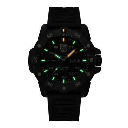 Auch im Dunkeln ist die Luminox-DNS erkennbar. ©Luminox