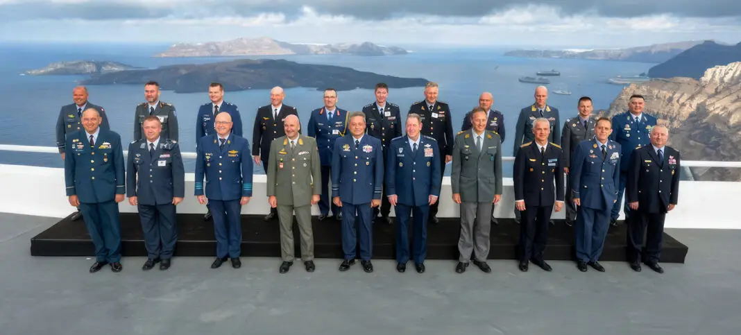 Treffen der europäischen Air Chiefs auf Santorin – ©EURAC