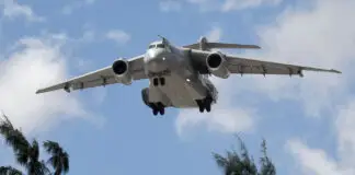 Embraer: Auch Mexiko nähert sich der C-390M an C-390M im Anflug bei der Luftwaffenübung „Cruzex” – ©FAP