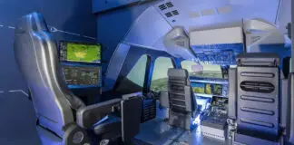 Embraer & Rheinmetall: Erstes C-390M-Trainingszentrum Blick in C-390M-Simulator – ©Rheinmetall