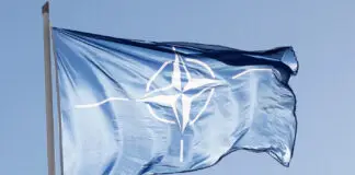 NATO diskutiert deutlich höhere Verteidigungsausgaben Flagge der NATO – ©Finnish Government/ CC BY 2.0