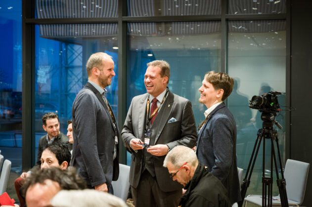 Miliz trifft Wirtschaft bei Viewpointsystem - ©Sebastian Freiler