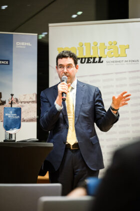 Miliz trifft Wirtschaft bei Viewpointsystem - ©Sebastian Freiler