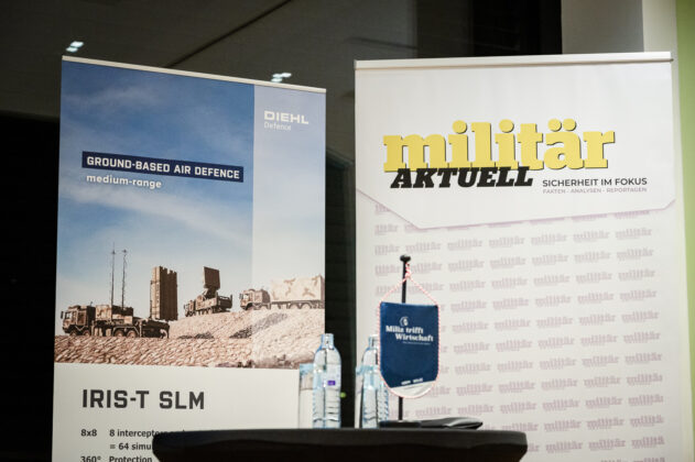 Miliz trifft Wirtschaft bei Viewpointsystem - ©Sebastian Freiler