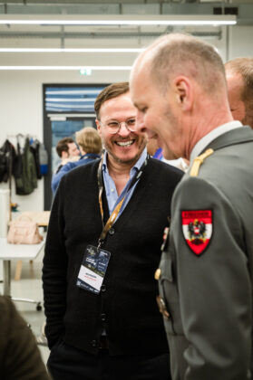 Miliz trifft Wirtschaft bei Viewpointsystem - ©Sebastian Freiler