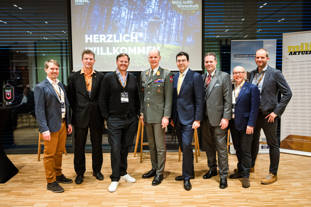 Miliz trifft Wirtschaft bei Viewpointsystem - ©Sebastian Freiler
