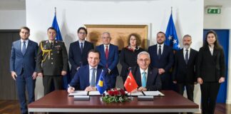 Kosovo signs contract for ammunition factory with MKE Unterzeichnung der Vereinbarung zum Bau einer Munitionsfabrik zwischen MKE und der kosovarischen Regierung – ©Kosovo Government