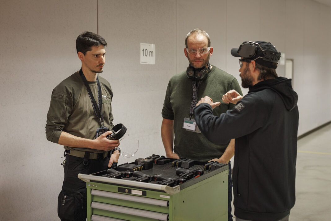 Unter professioneller Anleitung der Glock-Schießtrainer lernten wir die neuen Modelle auch im scharfen Schuss kennen. ©Glock