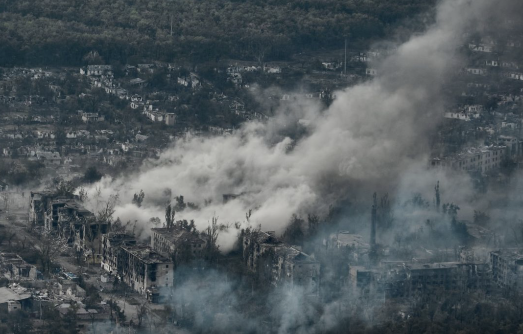 03213_c_Kostiantyn and Vlada Liberov Zerstörungen in der ukrainischen Stadt Toretsk – ©Kostiantyn and Vlada Liberov