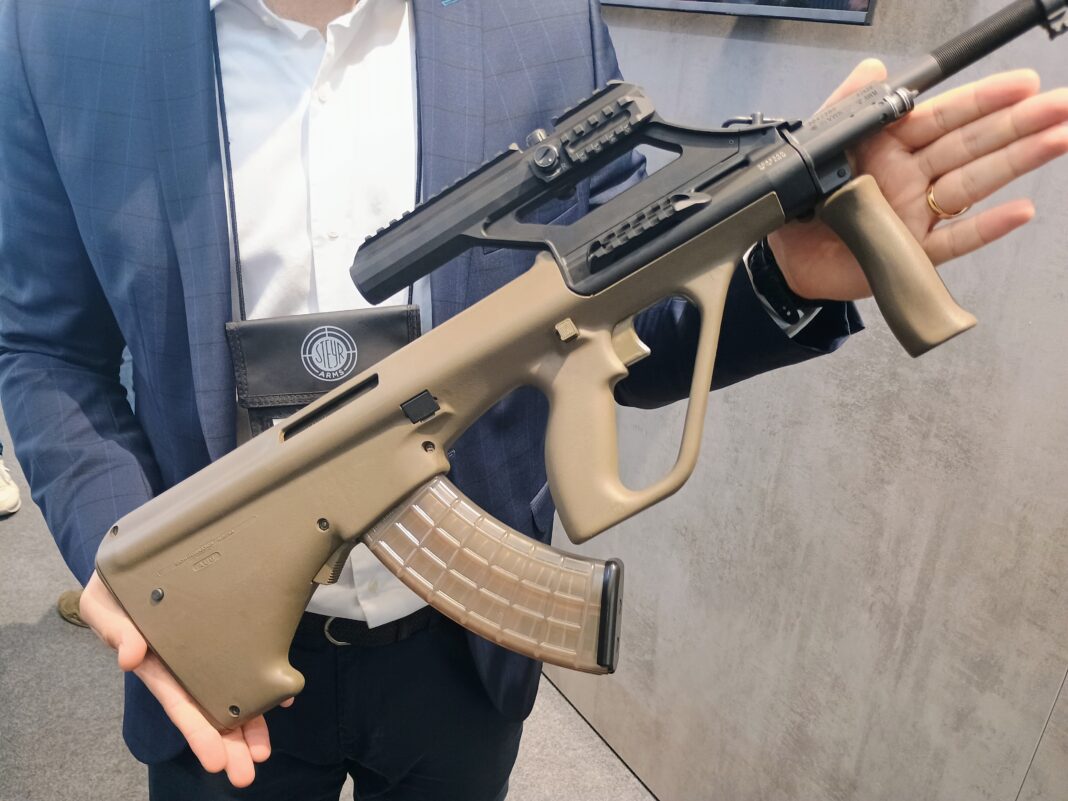 Das Steyr AUG 7,62x39 auf der Enforce Tac 2025. ©Militär Aktuell/Bendl
