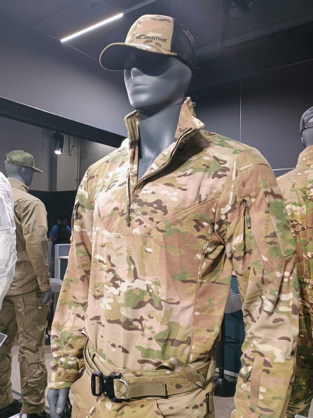Ein erster Blick auf das Carinthia Winter Combat Shirt. ©Militär Aktuell/Bendl