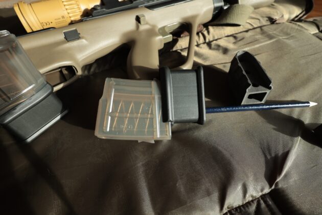 Schnell gel&ouml;st: Stift rein, Unterboden runter. &copy;Milit&auml;r Aktuell/Bendl